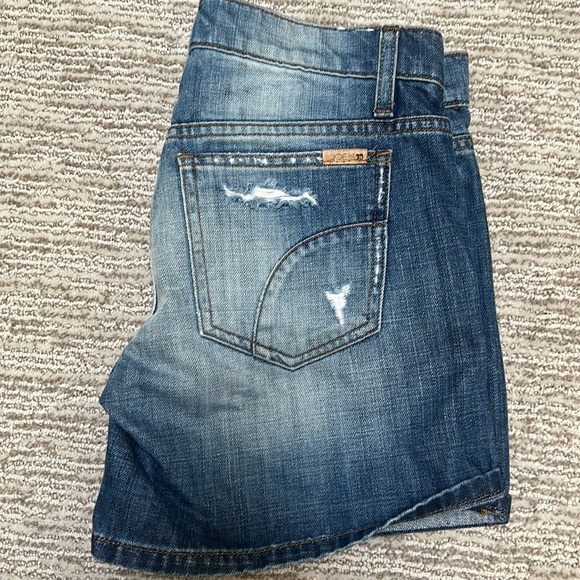 Joe’s Jean “Blanchett” shorts - Picture 7 of 12